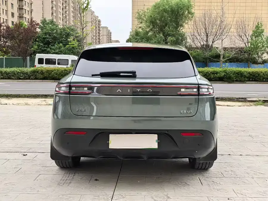 AITO M5 M5 2022 Extended Range 4WD Performance Edition 2022 — миниатюра 5