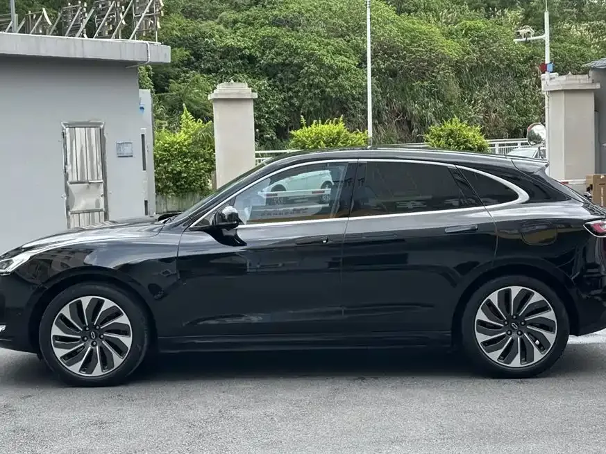 AITO M5 M5 2022 Extended Range Rear-Drive Standard Edition 2022 — миниатюра 5