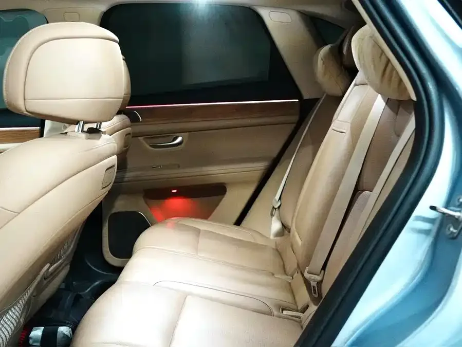 AITO M5 M5 2024 pure electric Max rear-wheel drive high-end intelligent driving version 2024 — миниатюра 4