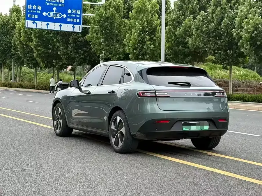 AITO M5 M5 2024 pure electric Max rear-wheel drive high-end intelligent driving version 2023 — миниатюра 3