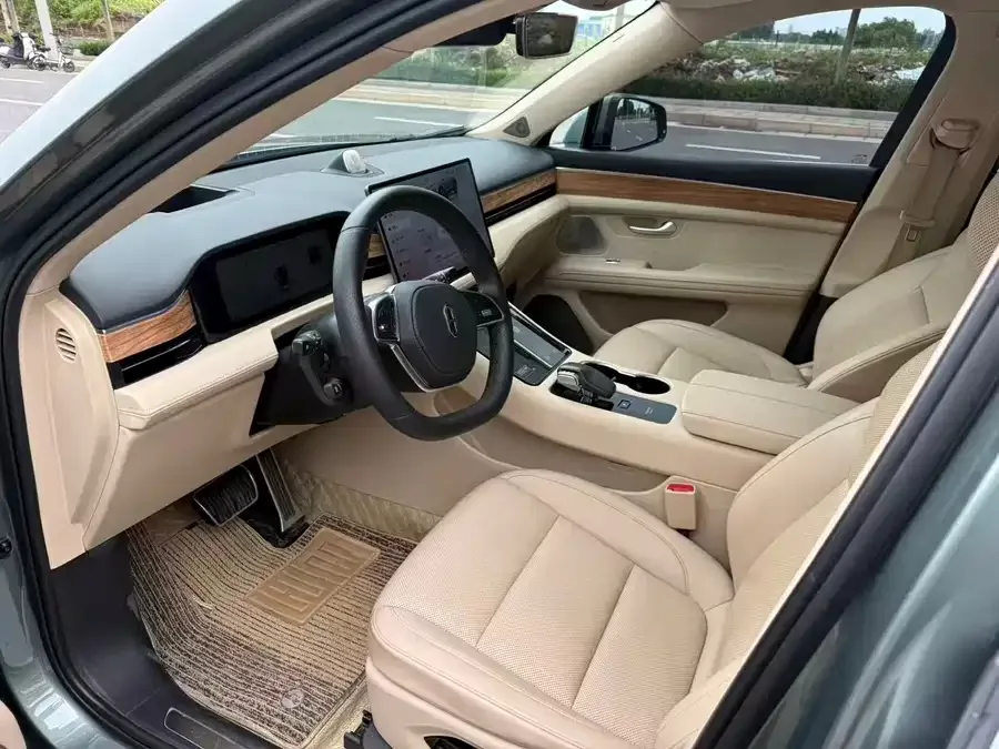 AITO M5 M5 2024 pure electric Max rear-wheel drive high-end intelligent driving version 2023 — миниатюра 4