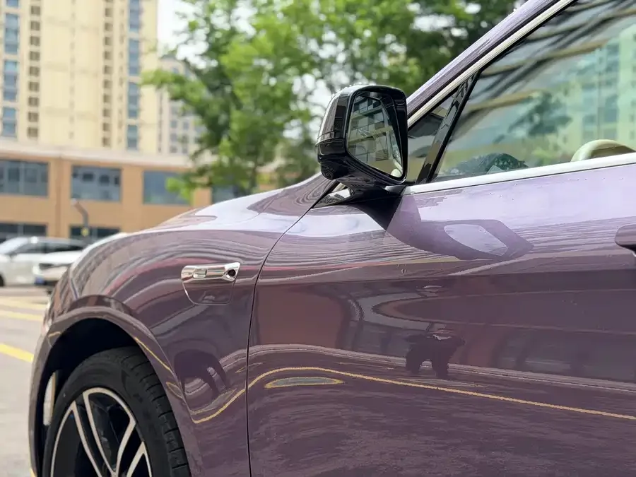 AITO M5 M5 2025 Extended Range Ultra 4WD Edition 2025 — миниатюра 2