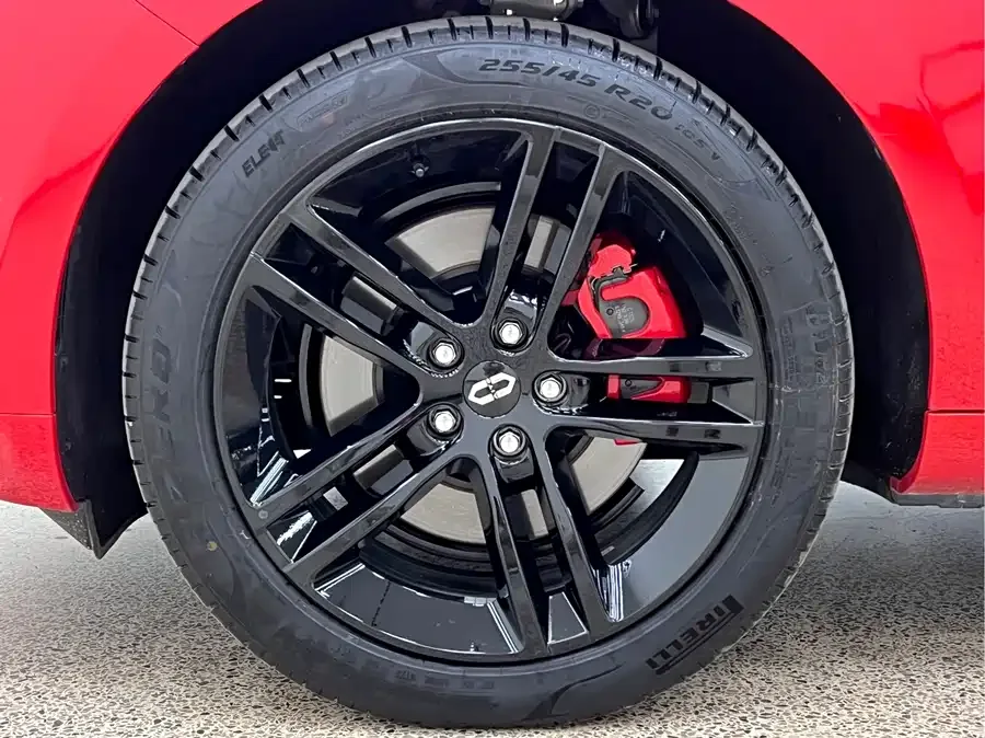 AITO M5 M5 2025 Extended Range Ultra 4WD Edition 2025 — миниатюра 3