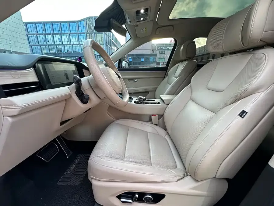 AITO M5 M5 2024 Extended Range Max RS 4WD Advanced Intelligent Driving Edition 2024 — миниатюра 4