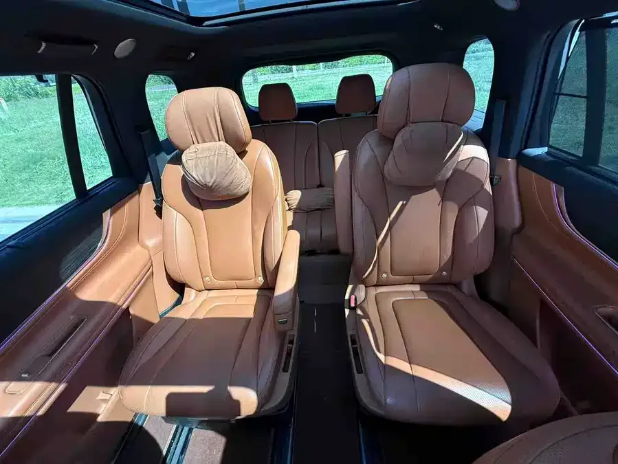 AITO M9 M9 2024 Extended Range Ultra Edition 42kWh 6-seater Edition 2024 — миниатюра 2