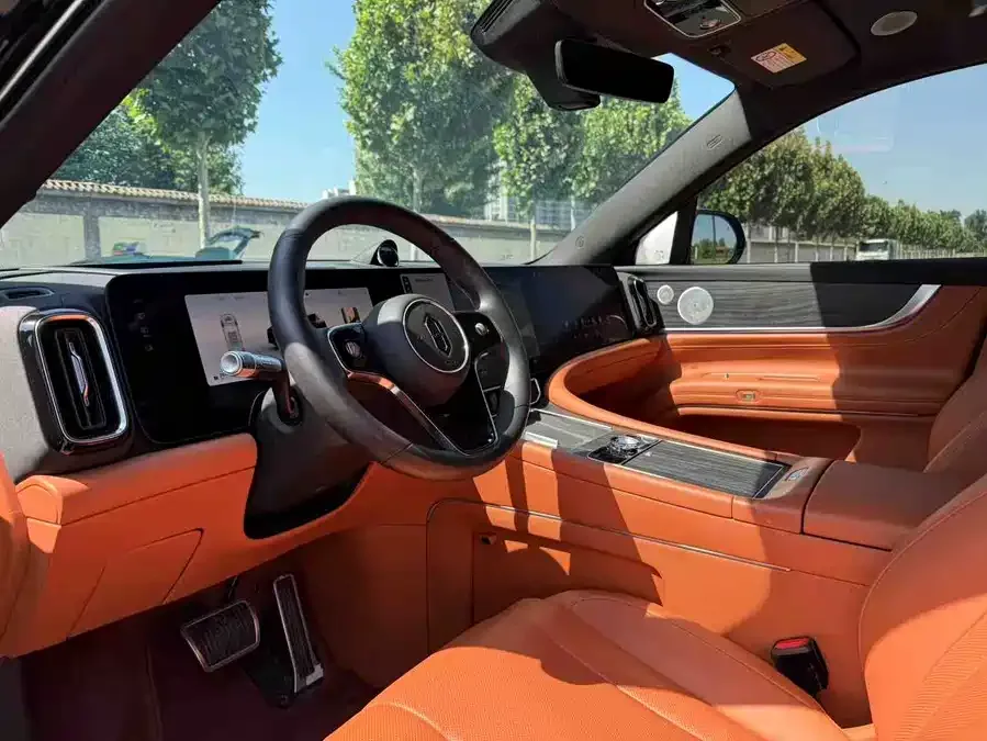 AITO M9 M9 2024 Extended Range Ultra Edition 42kWh 6-seater Edition 2024 — миниатюра 5