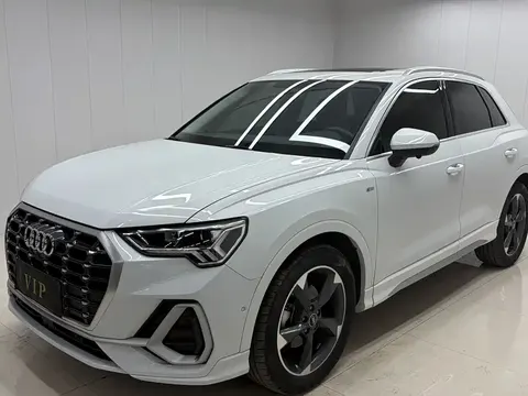 Audi Q3 2022 купить в Москве