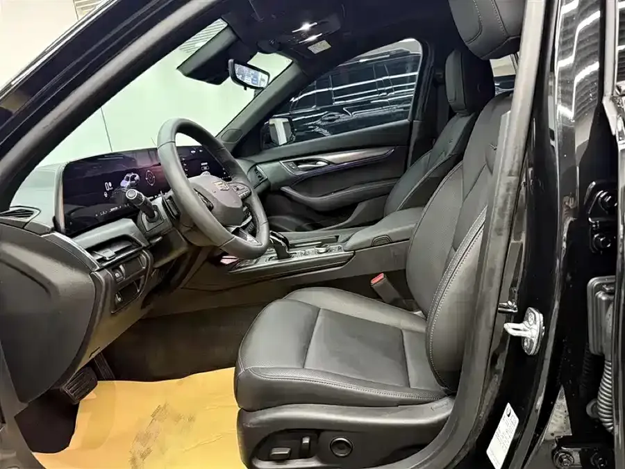 Cadillac CT5 2025 28T City Sports Edition 2025 — миниатюра 2