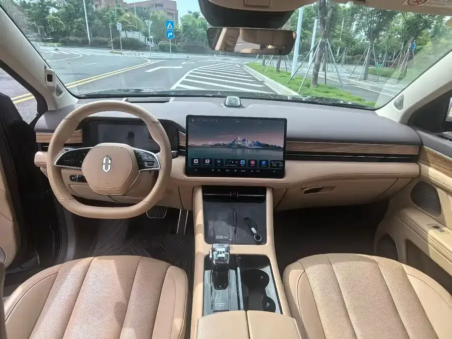 AITO M7 Wenjie M7 2024 1.5T Intelligent Driving Rear-wheel Drive Max Edition 5 Seaters 2024 — миниатюра 5