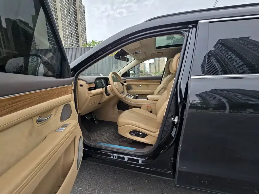 AITO M7 Wenjie M7 2024 1.5T Intelligent Driving 4WD Max Edition 6 Seaters 2024 — миниатюра 4