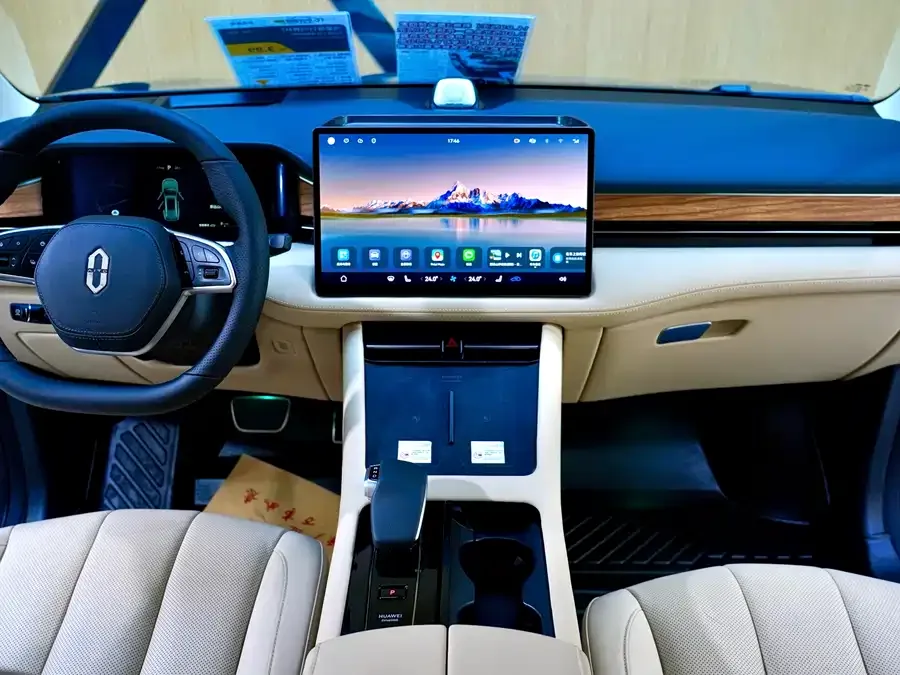 AITO M7 QM7 2022 1.5T RWD Comfort Edition 2023 — миниатюра 2