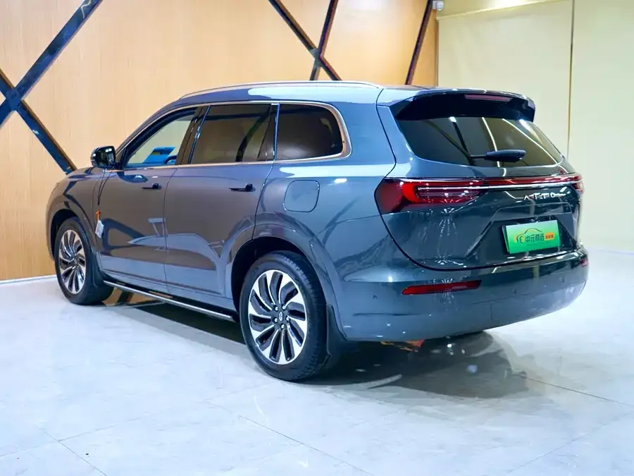 AITO M7 QM7 2022 1.5T RWD Comfort Edition 2023 — миниатюра 5