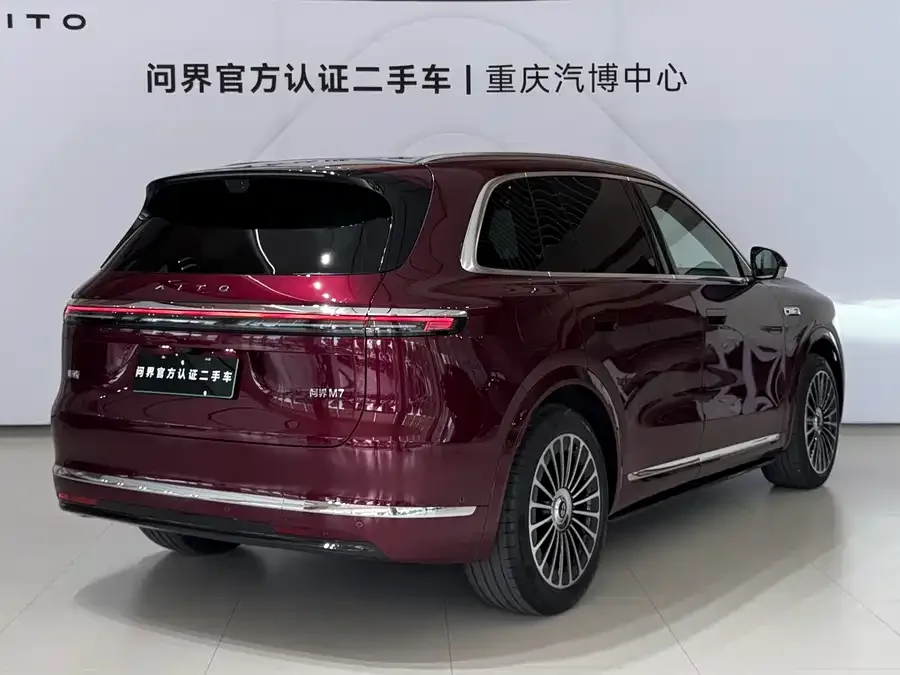 AITO M7 Wenjie M7 2026 Extended Range Ultra 4WD 5-Seater (192-line LiDAR) 2025 — миниатюра 2