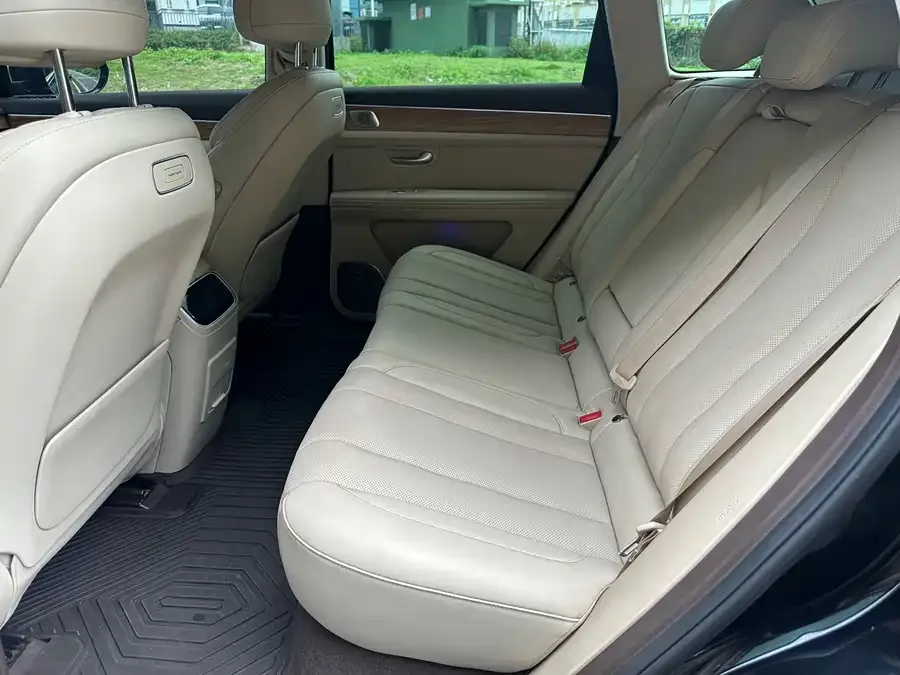 AITO M7 Wenjie M7 2024 1.5T Intelligent Driving Rear-wheel Drive Max Edition 5 Seaters 2024 — миниатюра 3
