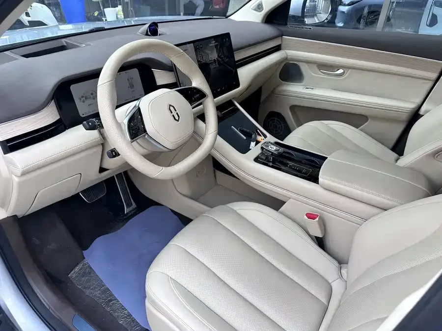 AITO M7 Wenjie M7 2024 1.5T Intelligent Driving Rear-wheel Drive Pro Edition 6 Seaters 2026 — миниатюра 3