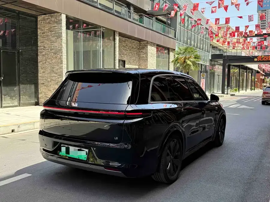 Li Xiang L8 Ideal L8 2025 Max Smart Renewal Edition 2025 — миниатюра 3