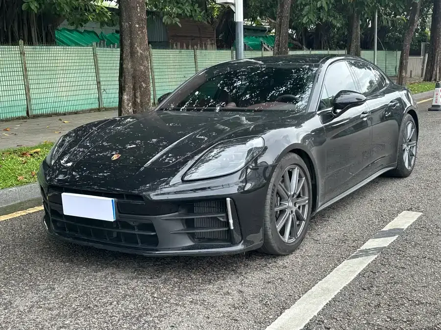 Porsche Panamera 2024