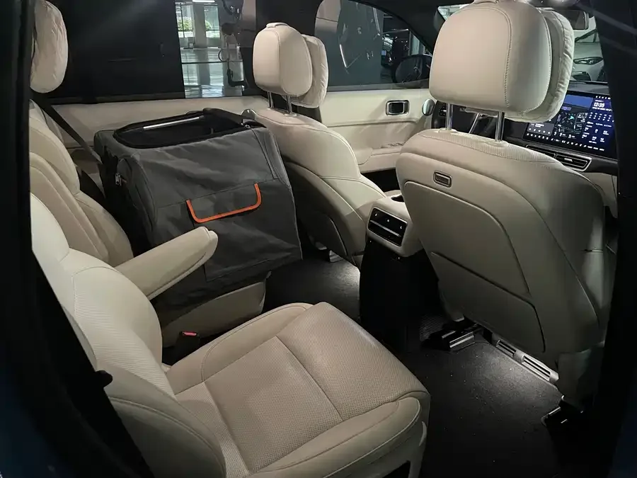 Li Xiang L9 Ideal L9 2022 Max 2022 — миниатюра 4