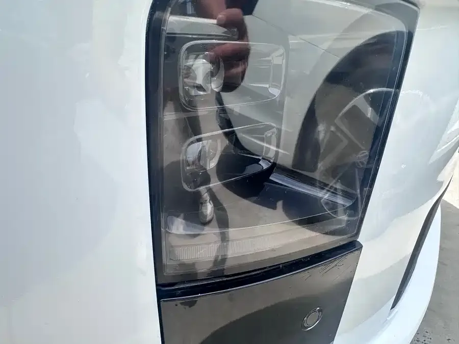 Li Auto i6 Ideal i6 2025 two-wheel drive standard version 2025 — миниатюра 4