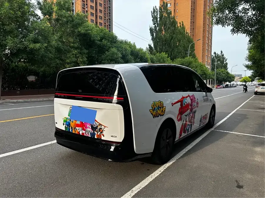 Li Xiang MEGA Ideal MEGA 2025 Home Special Edition 2025 — миниатюра 4