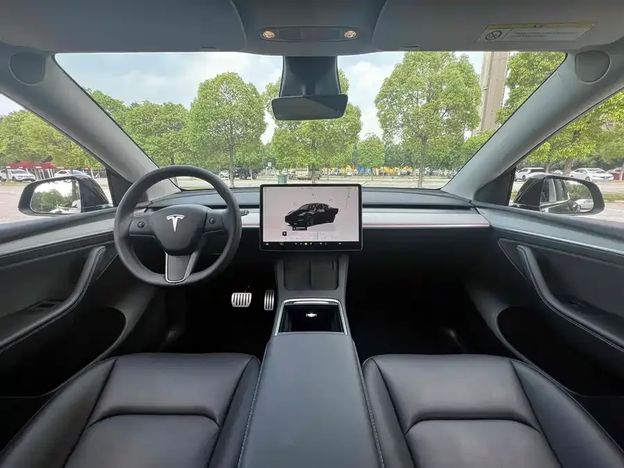 Tesla Model Y Model Y 2023 rear-wheel drive version 2023 — миниатюра 2