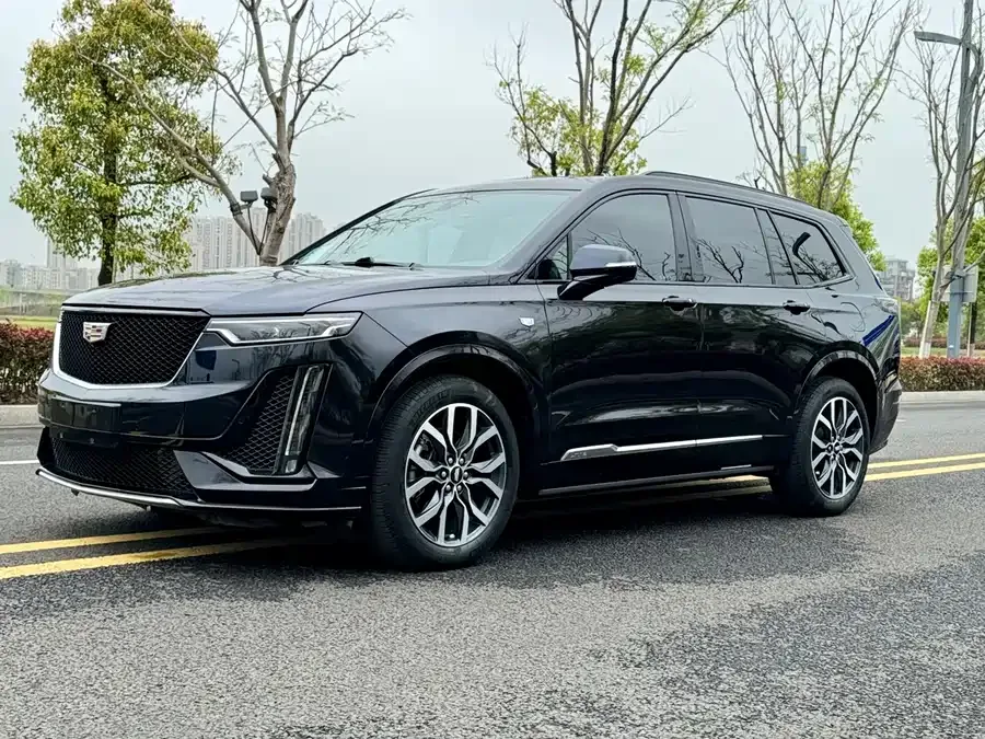 Cadillac XT6 2022 2.0T 6-seat 4WD Premium Edition 2023 — фото 1, купить с доставкой в Москву
