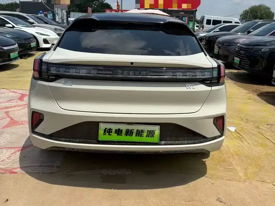 Zeekr 001 Zeekr 001 2025 WE version 100kWh rear-wheel drive 2025 — миниатюра 5