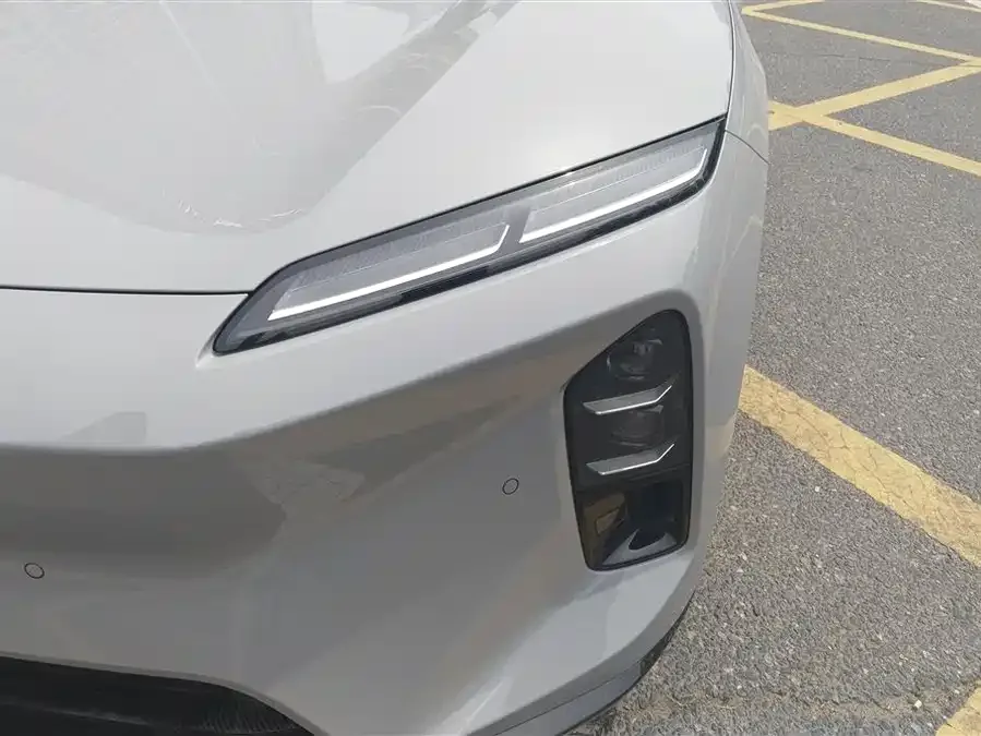 NIO ET5T NIO ET5T 2025 Champion Edition 100kWh Touring 2025 — миниатюра 2