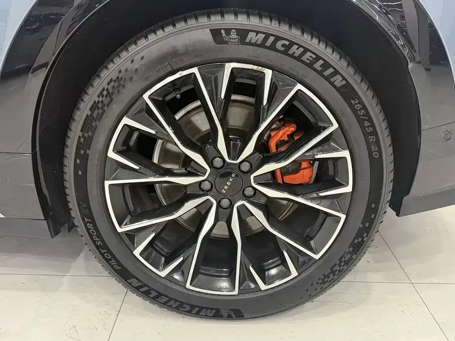 Zeekr 7X Zeekr 7X 2025 100kWh Long-range 4WD Smart Driving Edition 2024 — миниатюра 5