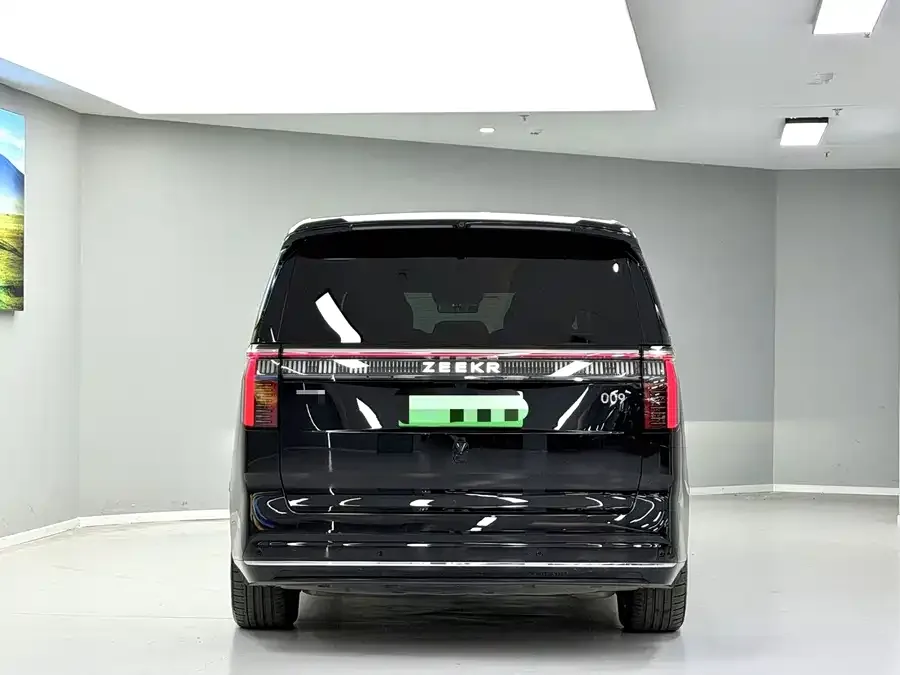 Zeekr 009 Zeekr 009 2024 seven-seat aisle version four-wheel drive 108kWh 2024 — миниатюра 5