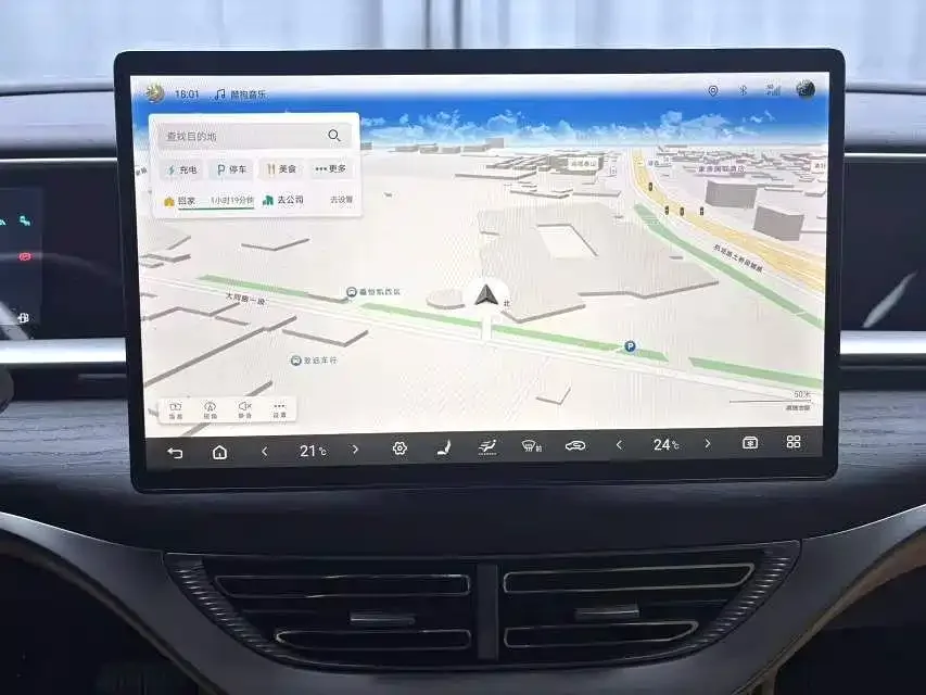 BYD D9 DENZA D9 2024 DM-i 980 4WD Premium Edition 2024 — миниатюра 5