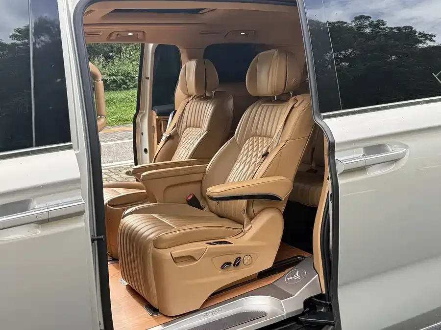 Voyah Lantu Dreamer 2022 Lantu Dreamer 0 Carbon Edition Dream + Smart Package 475km 2023 — миниатюра 3