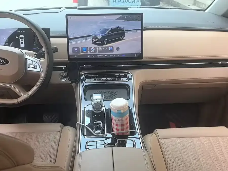 JAC Refine Refine RF8 PHEV Ruifeng RF8 PHEV 2024 Hongmeng Edition 1.5T 150KM Flagship Model Lithium Iron Phosphate 2025 — миниатюра 2
