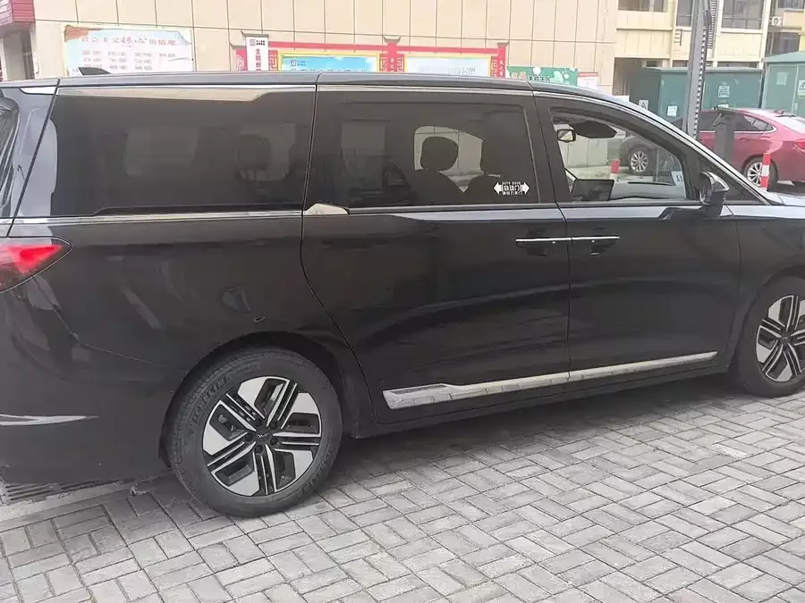 JAC Refine Refine RF8 PHEV Ruifeng RF8 PHEV 2024 Hongmeng Edition 1.5T 150KM Flagship Model Lithium Iron Phosphate 2025 — миниатюра 3