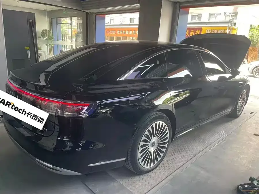 Enjoy World S9 Enjoy S9 2026 Ultra Range Extended Rear-Wheel Drive 53kWh (192-line LiDAR) 2025 — миниатюра 2