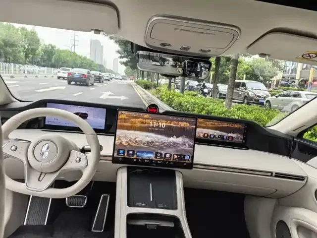 Enjoy World S9 Enjoy S9 2026 Ultra Range Extended Rear-Wheel Drive 53kWh (192-line LiDAR) 2025 — миниатюра 2