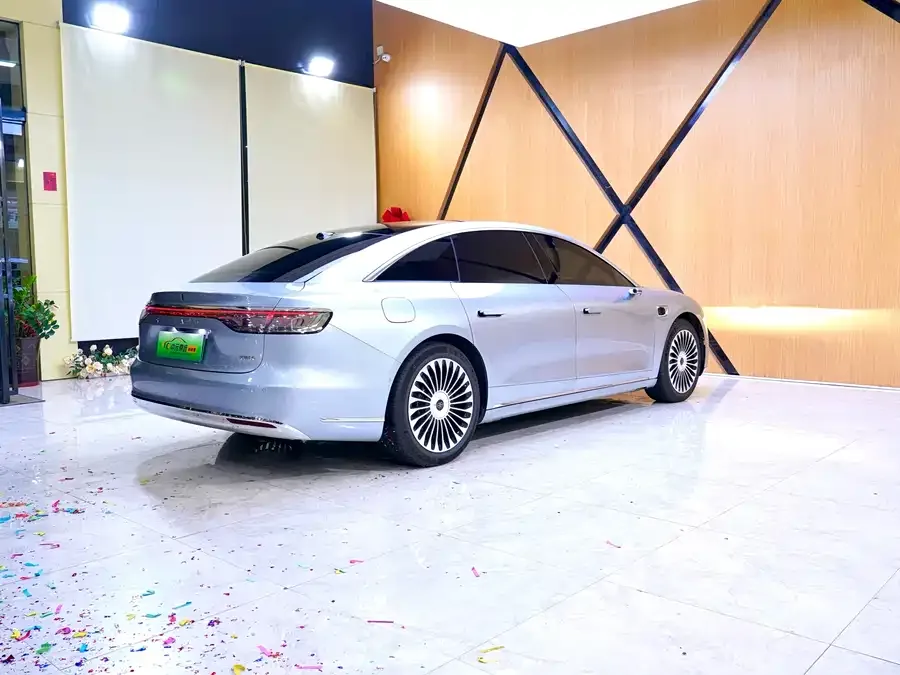 Enjoy World S9 Enjoy S9 2026 Ultra Range Extended Rear-Wheel Drive 53kWh (192-line LiDAR) 2025 — миниатюра 3