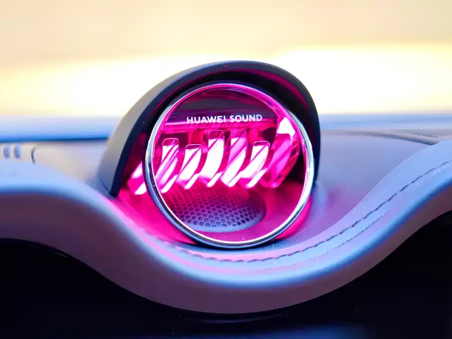 Enjoy World S9 Enjoy S9 2026 Ultra Range Extended Rear-Wheel Drive 53kWh (192-line LiDAR) 2025 — миниатюра 5