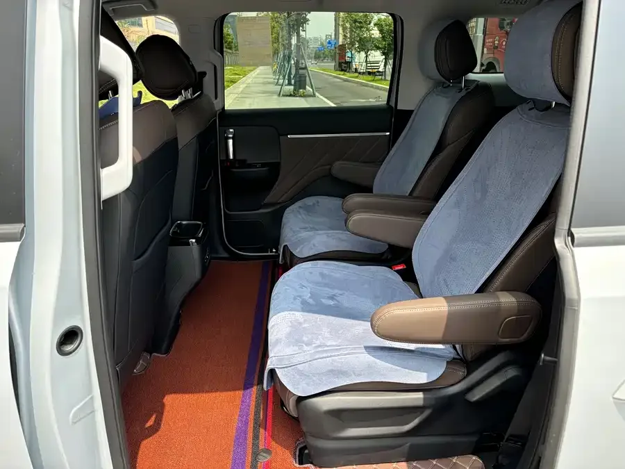 Wuling Starlight 730 New Energy Starlight 730 New Energy 2025 Pure Electric 500km Luxury Model 2026 — миниатюра 2