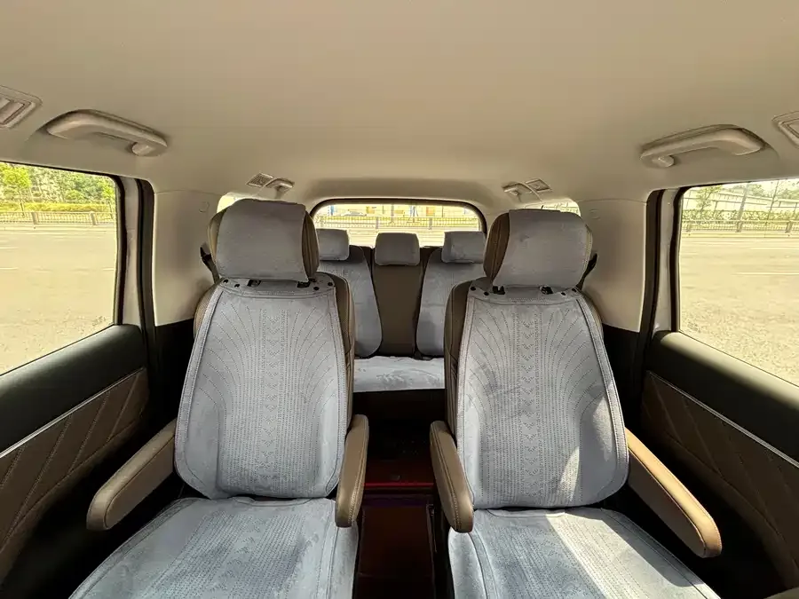 Wuling Starlight 730 New Energy Starlight 730 New Energy 2025 Pure Electric 500km Luxury Model 2026 — миниатюра 3