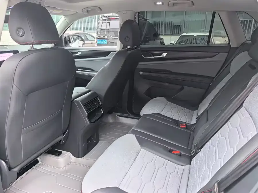 Volkswagen Teramont 2021 Touron Touron X 380TSI 4WD Luxury Edition 2022 — миниатюра 2