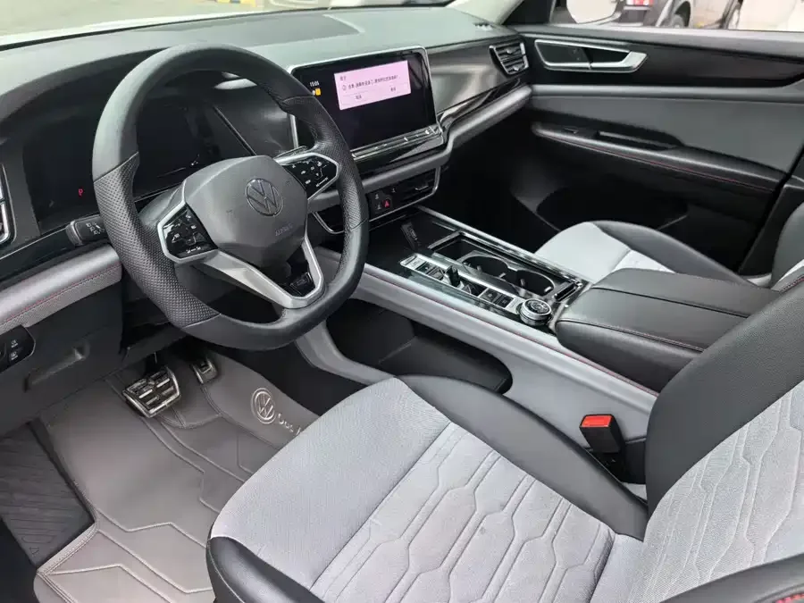 Volkswagen Teramont 2021 Touron Touron X 380TSI 4WD Luxury Edition 2022 — миниатюра 4