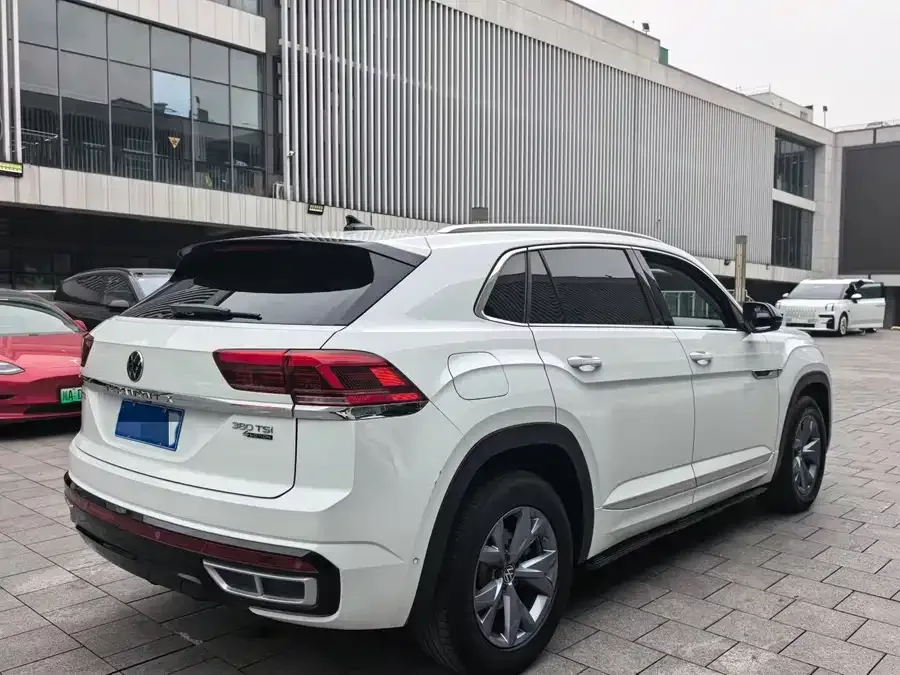 Volkswagen Teramont 2021 Touron Touron X 380TSI 4WD Luxury Edition 2022 — миниатюра 5