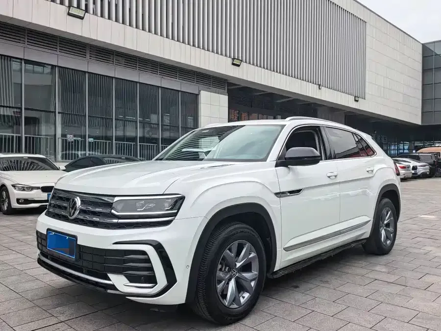 Volkswagen Teramont 2021 Touron Touron X 380TSI 4WD Luxury Edition 2022 — фото 1, купить с доставкой в Москву