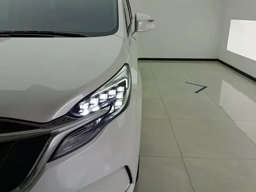 Buick GL8 2022 ES Lu Zun 653T Comfort Edition 2022 — миниатюра 2