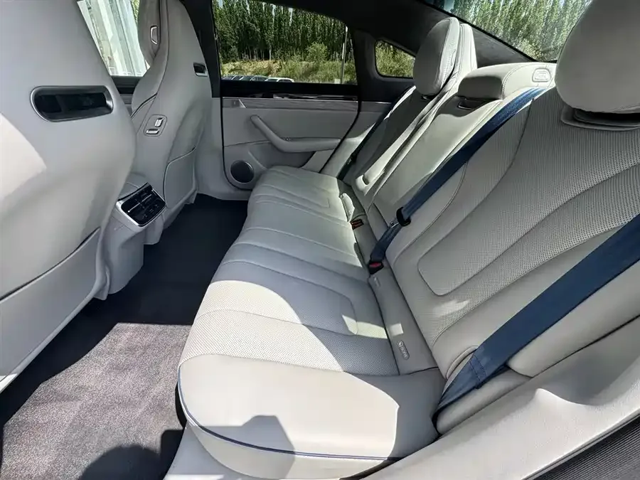 Smart world S7 Zhijie S7 2025 855km Max 2025 — миниатюра 5