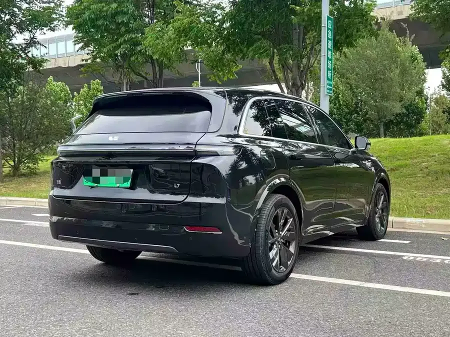 Li Xiang L7 Ideal L7 2024 Pro 2025 — миниатюра 2