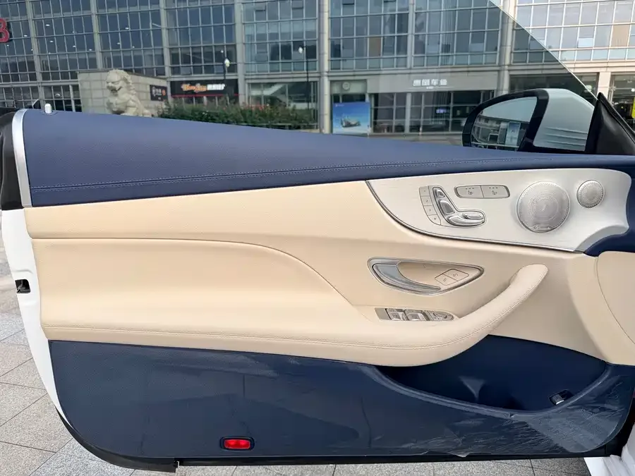 Mercedes-Benz E-Class Mercedes-Benz E-Class (Imported) 2023 E 260 Coupe 2023 — миниатюра 3