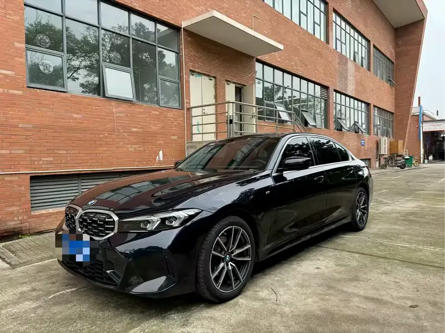 BMW 3 Series 2025