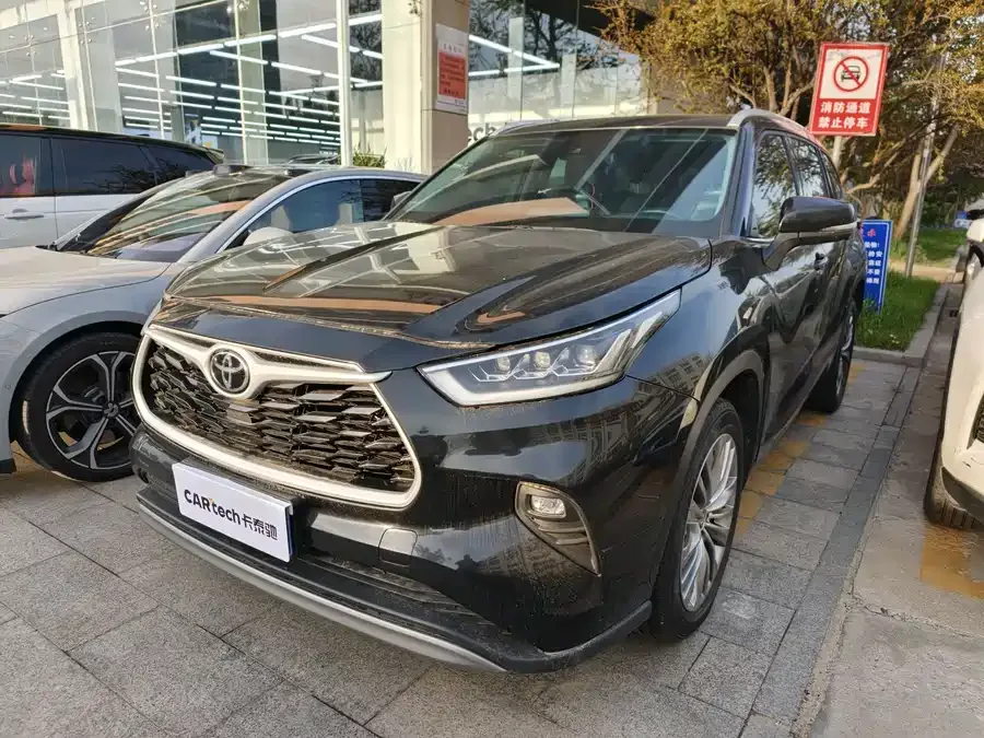 Toyota Highlander Highlander 2022 380T 4WD Luxury Edition 7 Seaters 2023 — фото 1, купить с доставкой в Москву
